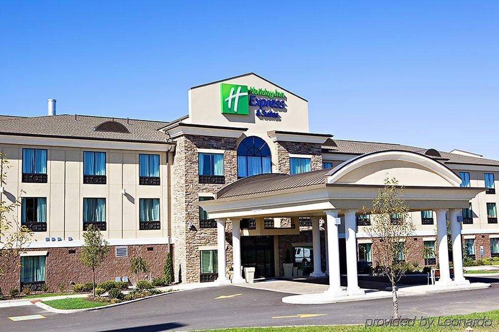 Holiday Inn Express & Suites Youngstown West I 80, An Ihg Hotel Экстерьер фото