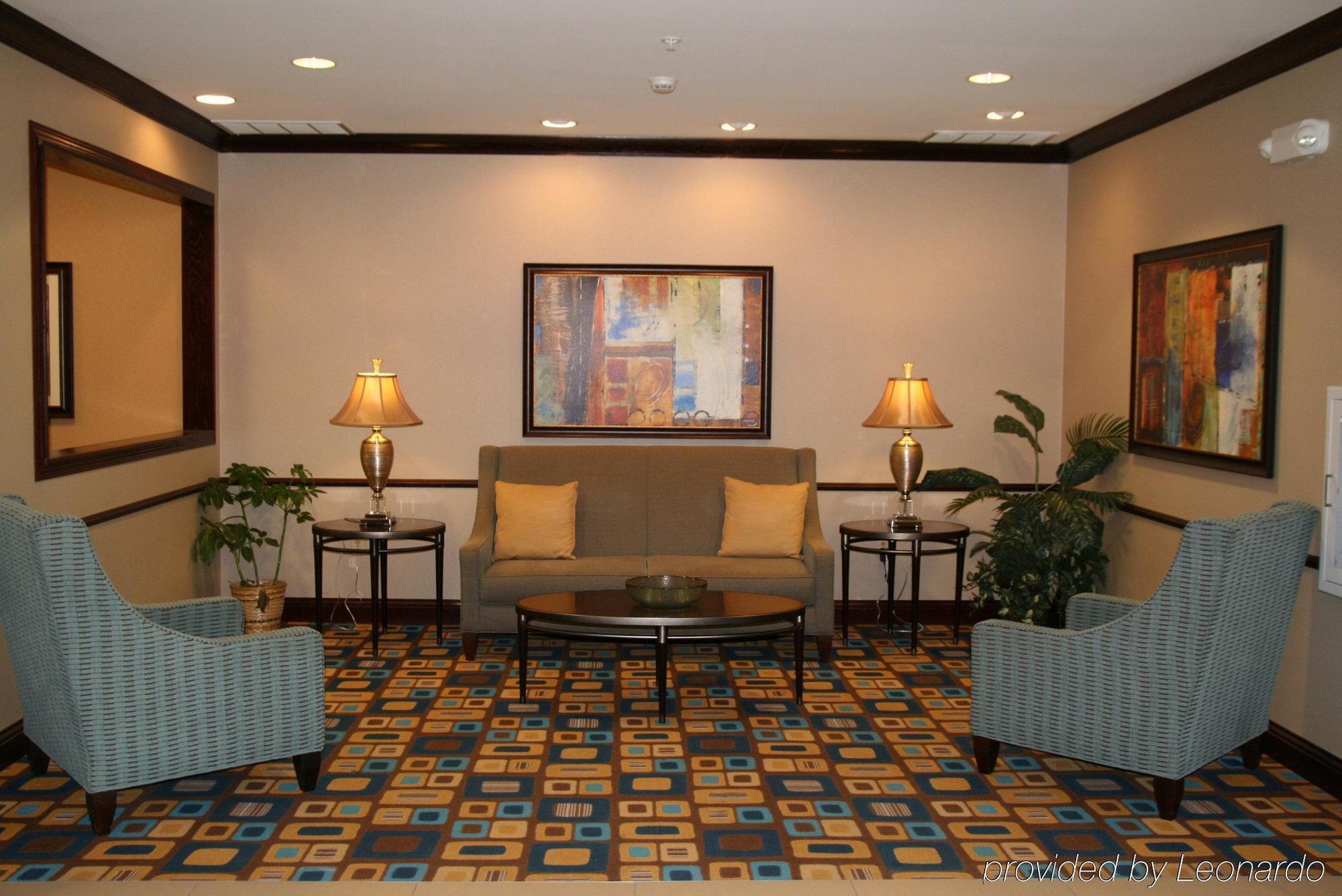 Holiday Inn Express & Suites Youngstown West I 80, An Ihg Hotel Экстерьер фото