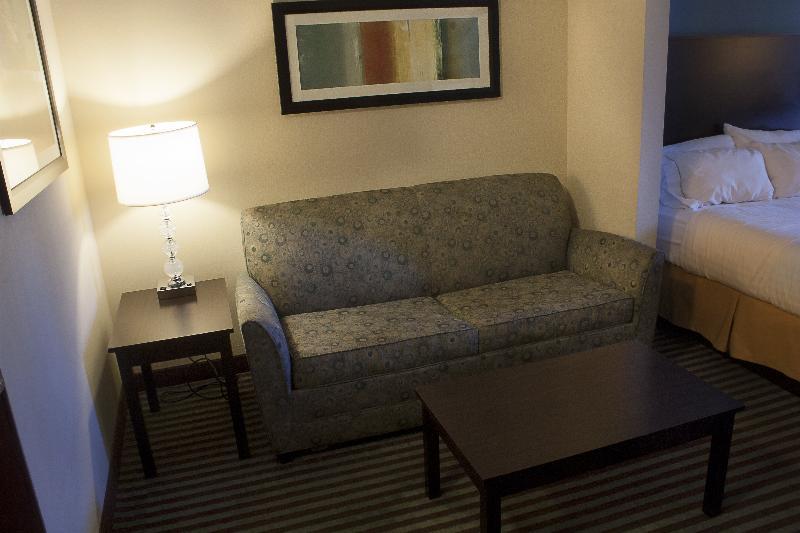 Holiday Inn Express & Suites Youngstown West I 80, An Ihg Hotel Экстерьер фото